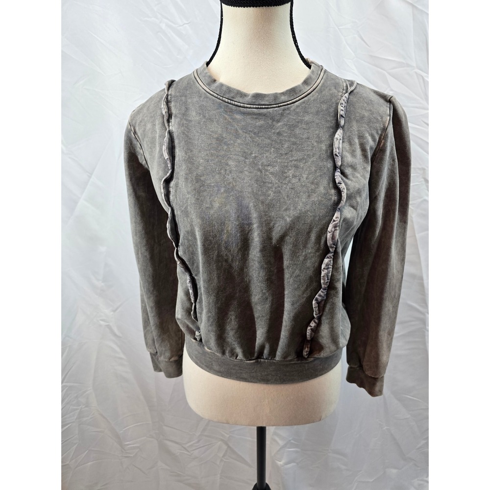 eri ali Gray Acid Wash Ruffle Detail Crewneck Sweatshirt Women's XS‎